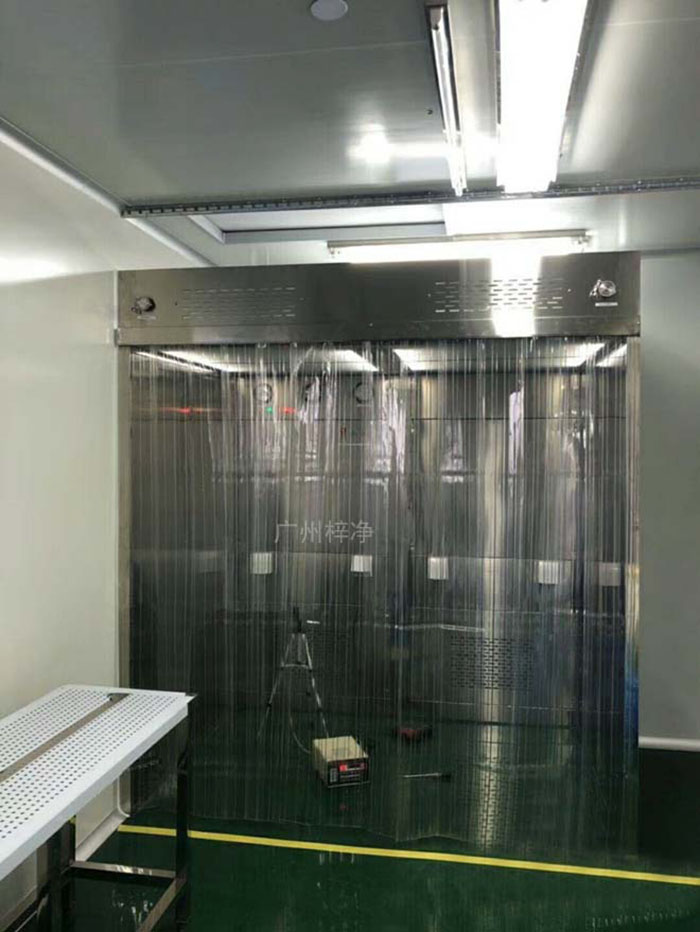 負壓稱量罩在制藥行業中，對藥品成分的精確稱量至關重要。